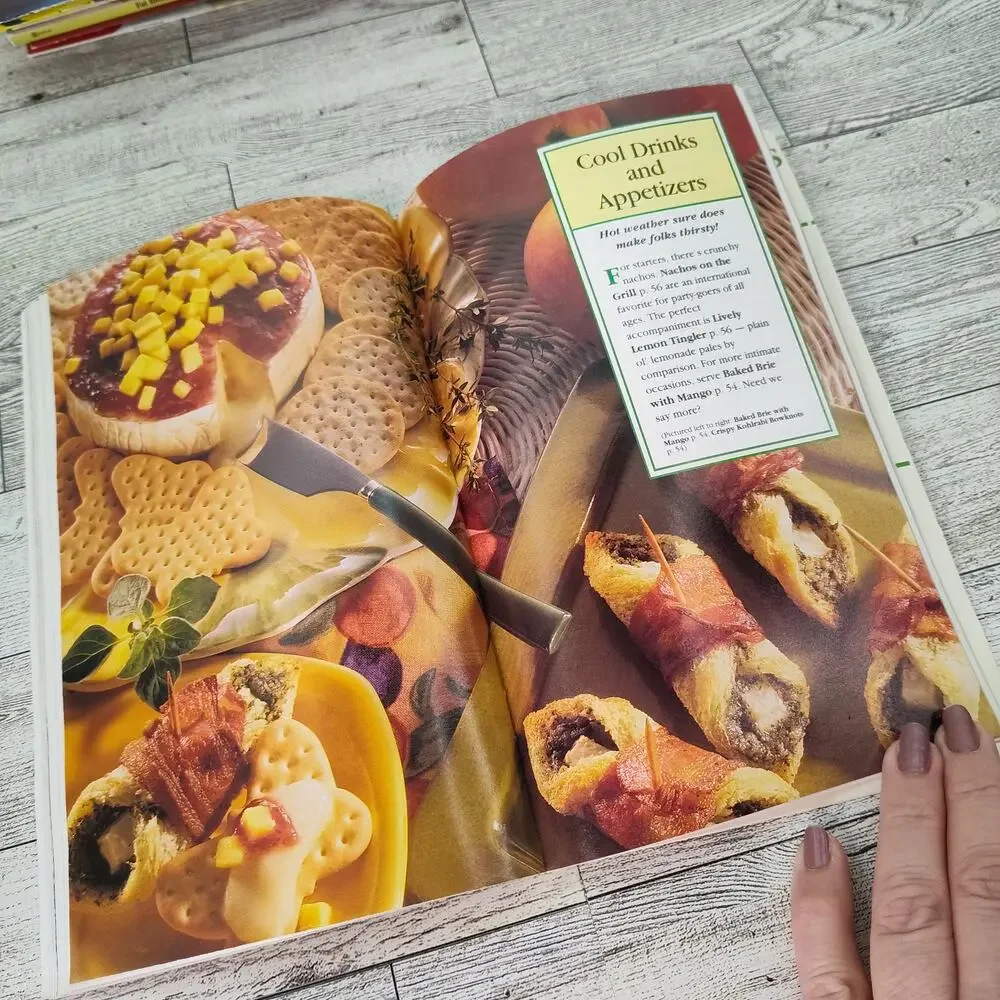 Pillsbury Garden Fresh Fruit and Vegetables Cookbook‎ Booklet 1995 Retro Vintage
